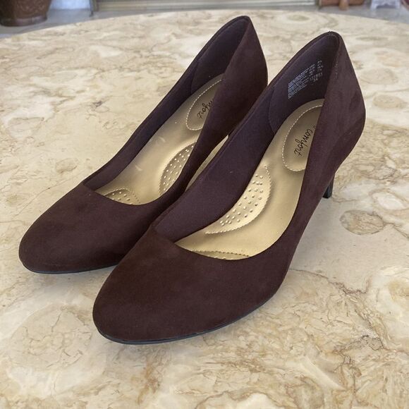 Dexflex Comfort Aubergine Faux Suede Round-Toe Pump 9.5 Regular - Picture 3 of 12